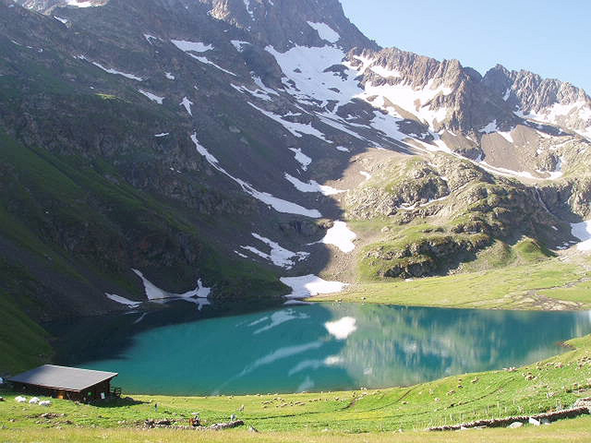 refuge au lac de la Muzelle