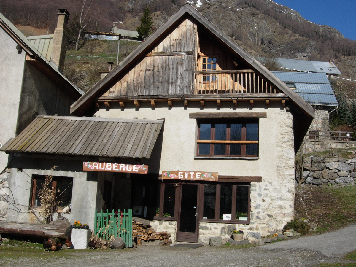 Auberge des Gondoins à Champoléon, vallée du Champsaur