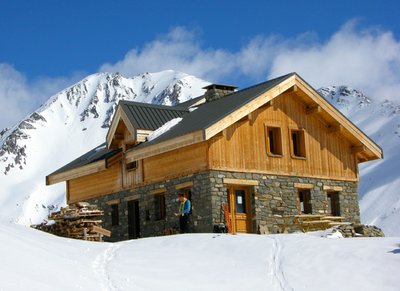 Le refuge en hiver - La Grave