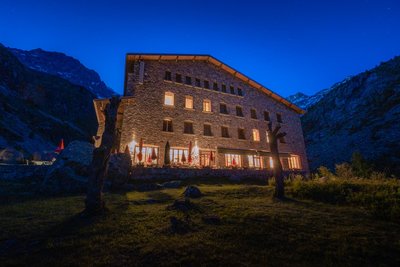 Refuge du Gioberney de nuit