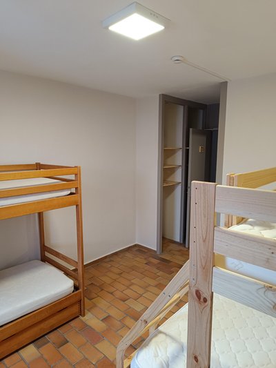 chambre pour 4 avec salle de bain