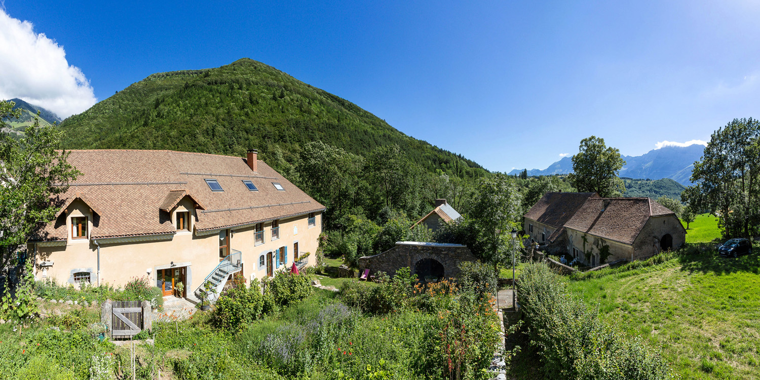 Gîte d'étape/séjour La Grange de Brudour à Aspres-les-Corps, vallée du Valgaudemar