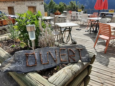 terrasse gite eau blanche