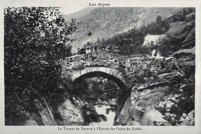 Le torrent de Navette à l'entrée des Oules du Diable 