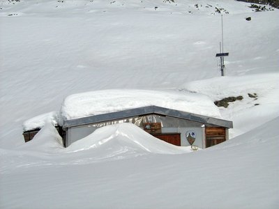 Le refuge de Font Turbat sous la neige