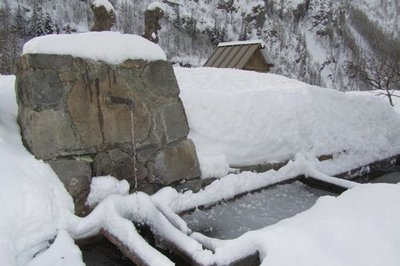 Une des fontaines de Prapic en hiver