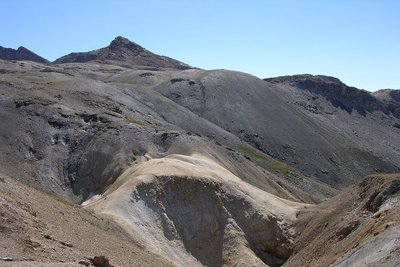 Dolines et gypses du col des Terres Blanches