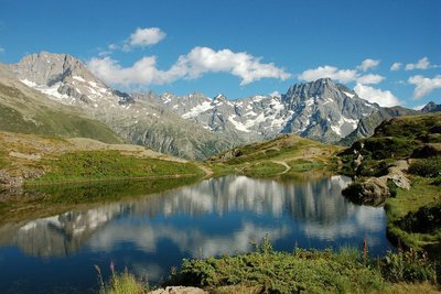 Le lac du Lauzon dans la vallée du Valgaudemar