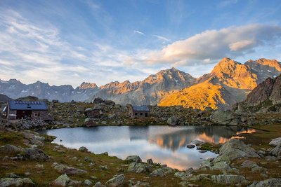 Refuge et lac de Vallonpierre