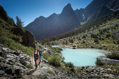 Randonneurs au lac de la Douche