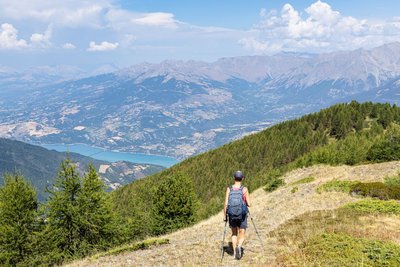 Vue sur le lac de Serre-Ponçon