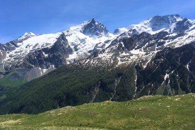 Point du vue sur le massif de La Meije