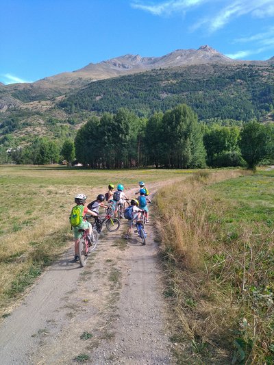 Remontée en fond de Vallée de la Guisane