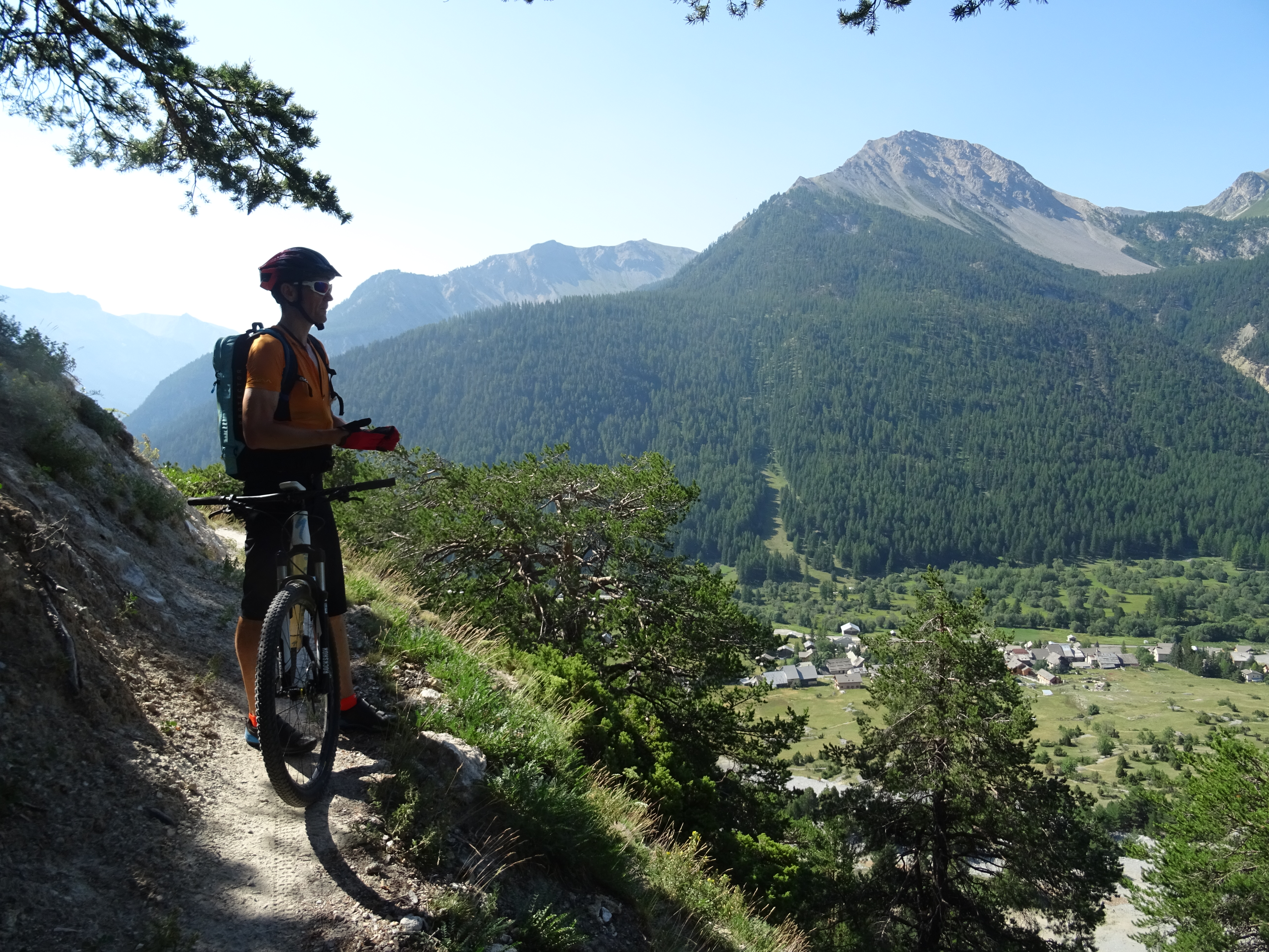 Superbe traversée au dessus de Névache