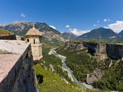 Vue depuis la citadelle de Mont Dauphin