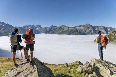 Mer de nuage sur la vallée du Valgaudemar depuis le lac Lautier