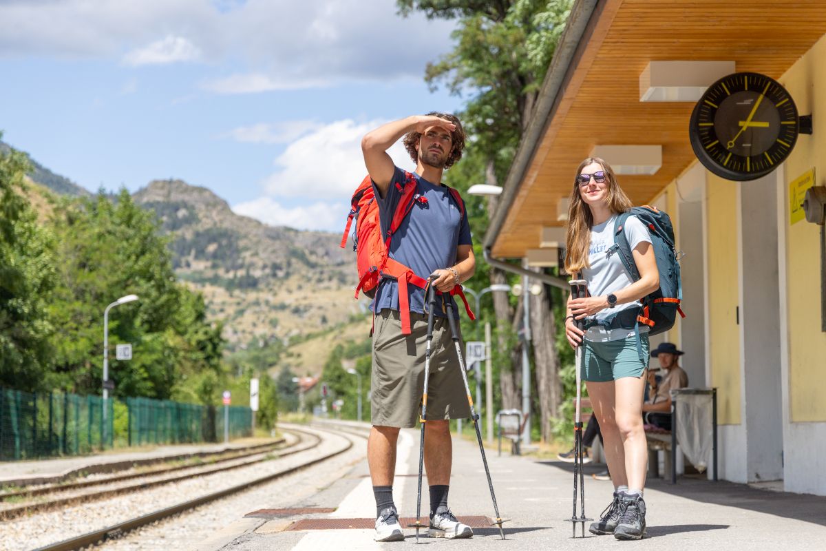 A la gare de l'Argentière-La Bessée