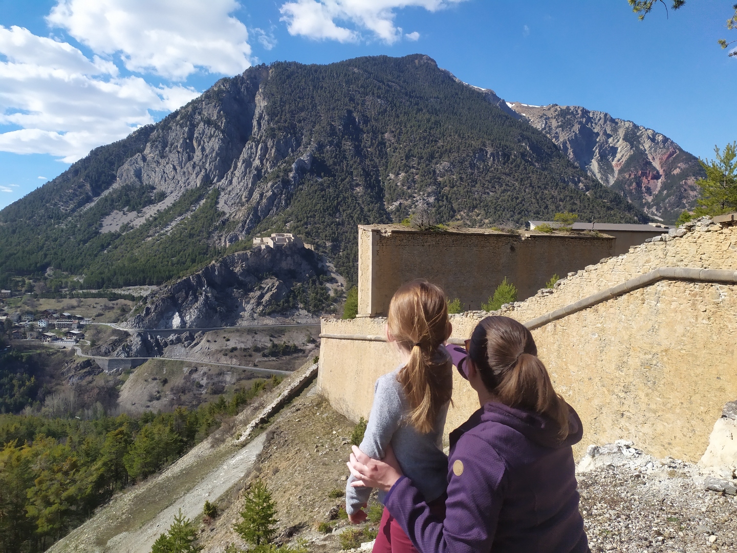 Randonnée La Vachette Fort Dauphin et Fort des Têtes